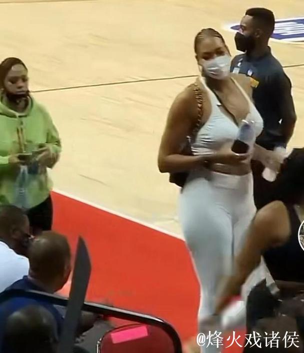 网红1米68单挑击败2米05坎贝奇，美媒热议